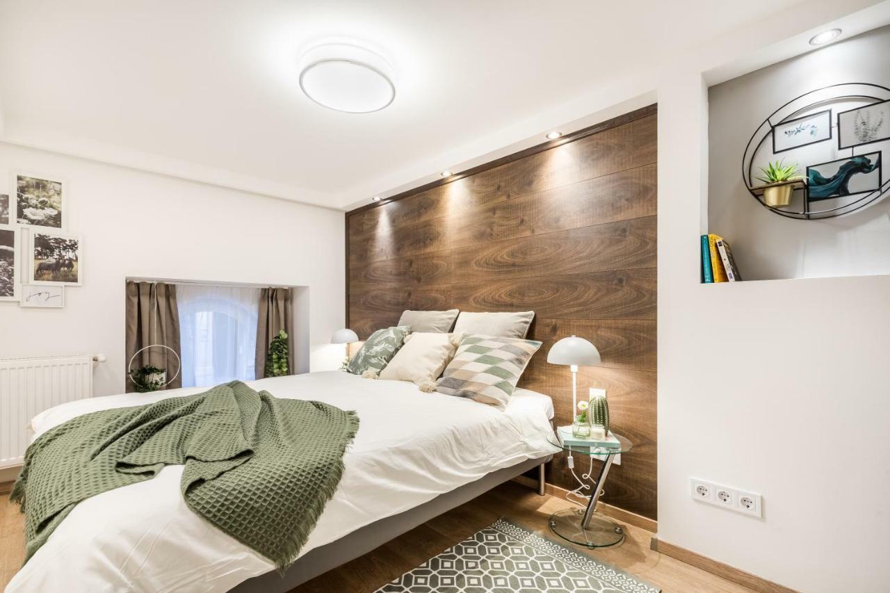 Bpr Luxurious & Stylish Duplex Home 부다페스트 외부 사진